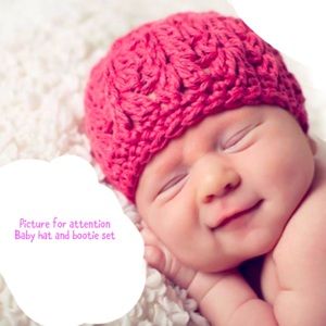 Baby Crocheted Beanie and Booties🧶